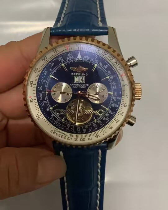 Breitling Replica Navitimer World A24322 - 46 MM